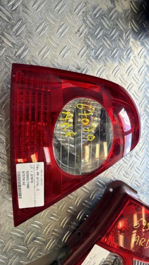 Feu arriere principal gauche (feux) RENAULT CLIO 2 CAMPUS PHASE 2 Diesel - Image 3