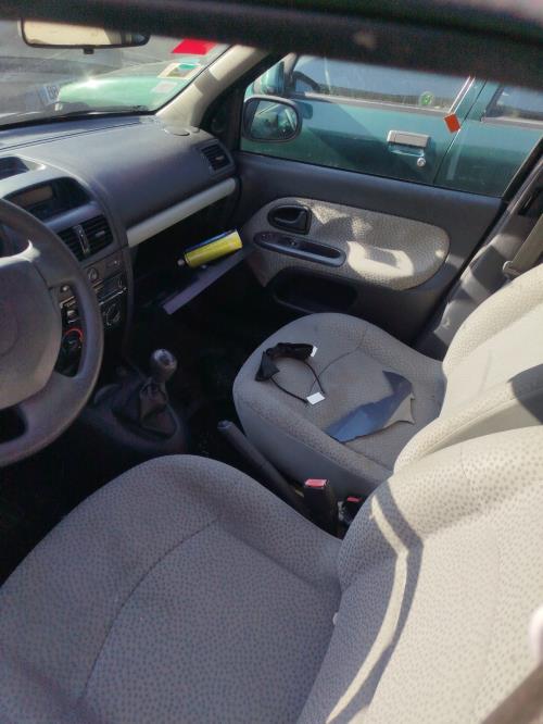 Feu arriere principal gauche (feux) RENAULT CLIO 2 PHASE 2 Essence - Image 6