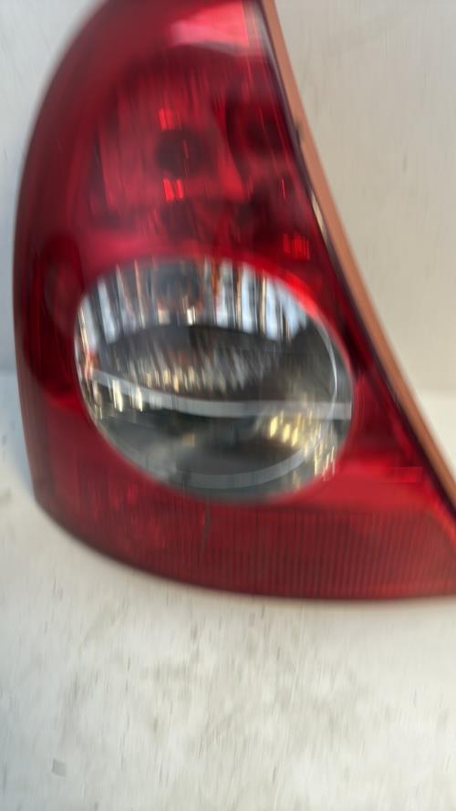 Feu arriere principal gauche (feux) RENAULT CLIO 2 PHASE 2 Essence - Image 3
