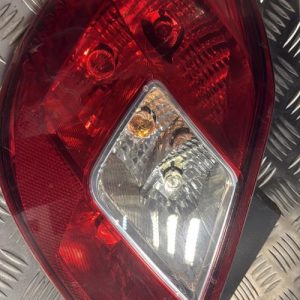 Feu arriere principal gauche (feux) OPEL CORSA D PHASE 2 Diesel - Image 1