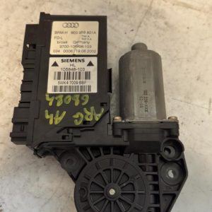 Moteur leve vitre arriere gauche AUDI A4 2 PHASE 1 Diesel - Image 1