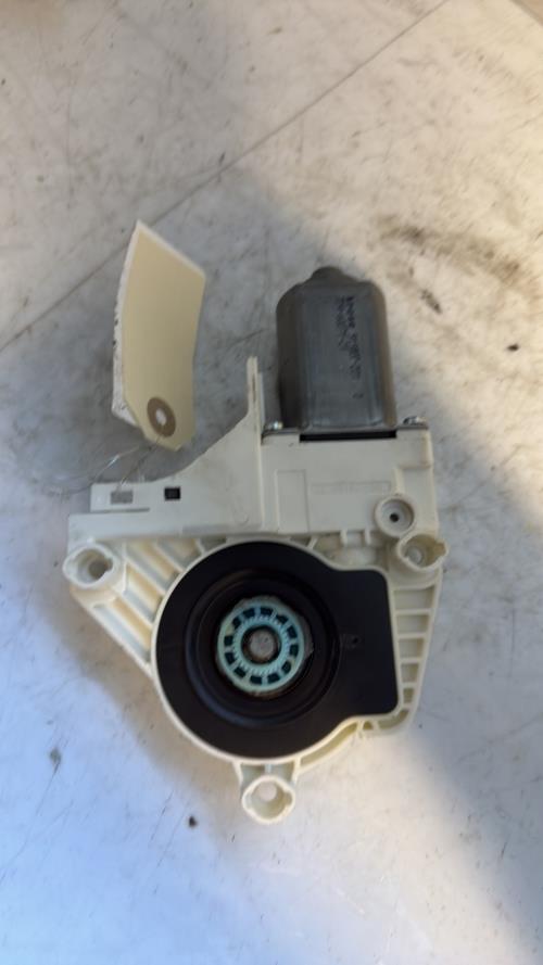 Moteur leve vitre avant gauche VOLKSWAGEN SHARAN 2 PHASE 1 Diesel - Image 1