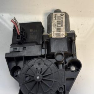 Moteur leve vitre arriere gauche RENAULT SCENIC 3 PHASE 1 Diesel - Image 1