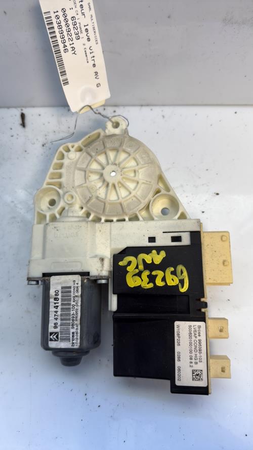 Moteur leve vitre avant gauche CITROEN C4 1 PHASE 1 Essence - Image 2