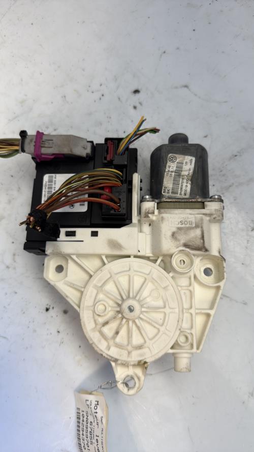 Moteur leve vitre avant gauche VOLKSWAGEN TIGUAN 1 PHASE 1 Diesel - Image 1