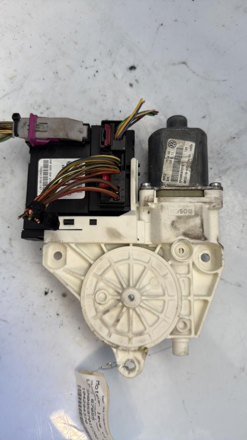 Moteur leve vitre avant gauche VOLKSWAGEN TIGUAN 1 PHASE 1 Diesel - Image 2