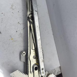 Moteur leve vitre avant gauche HONDA CR-Z PHASE 1 COUPE Essence/Hybride - Image 1