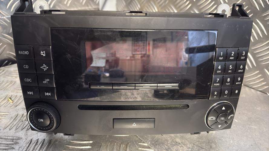 Autoradio d'origine MERCEDES CLASSE B 245 PHASE 1 Diesel - Image 1