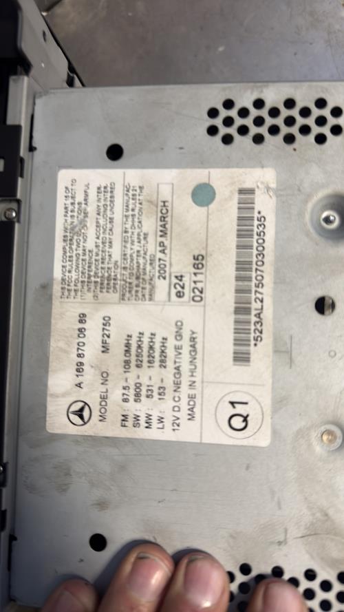 Autoradio d'origine MERCEDES CLASSE B 245 PHASE 1 Diesel - Image 3