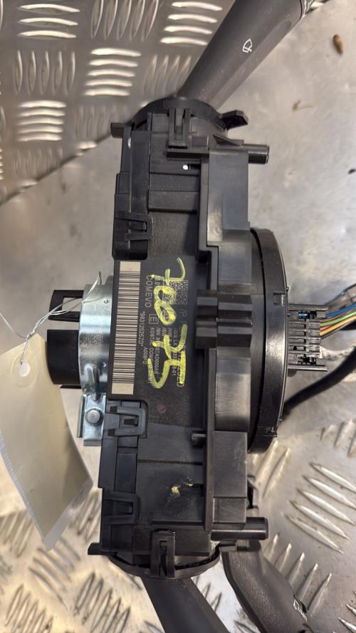 Com (Bloc Contacteur Tournant+Commodo Essuie Glace+Commodo Phare) OPEL VIVARO 3 PHASE 1 Diesel - Image 3