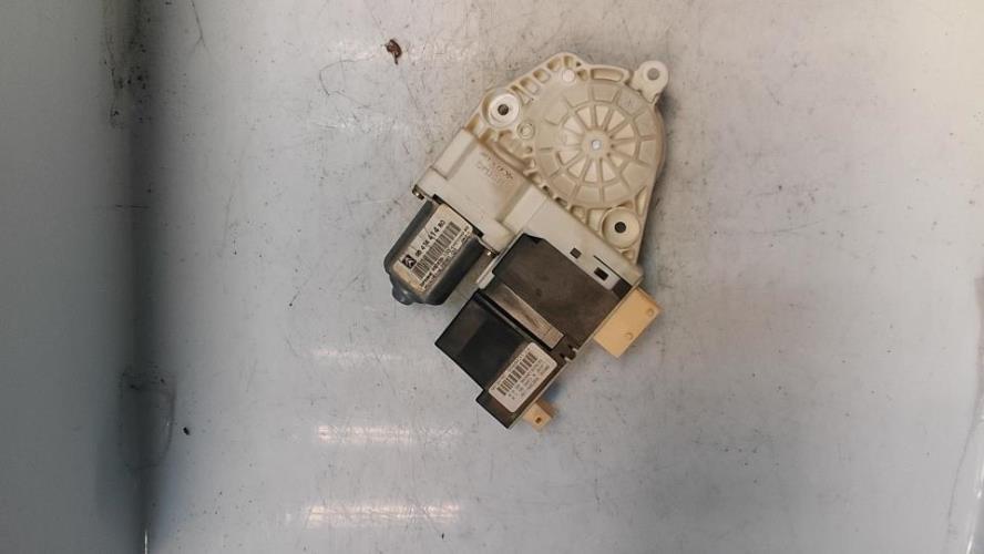 Moteur leve vitre avant gauche CITROEN C4 1 PHASE 1 Diesel - Image 1