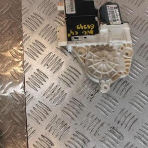 Moteur leve vitre avant gauche CITROEN C4 1 PHASE 1 Diesel - Image 1