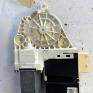 Moteur leve vitre avant gauche CITROEN C4 1 PHASE 1 Essence - Image 1