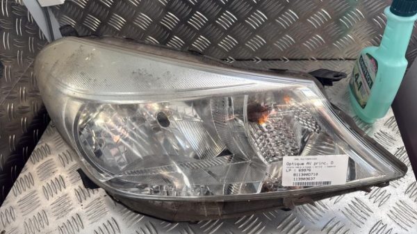 Optique avant principal droit (feux)(phare) TOYOTA YARIS 3 PHASE 1 Essence - Image 3
