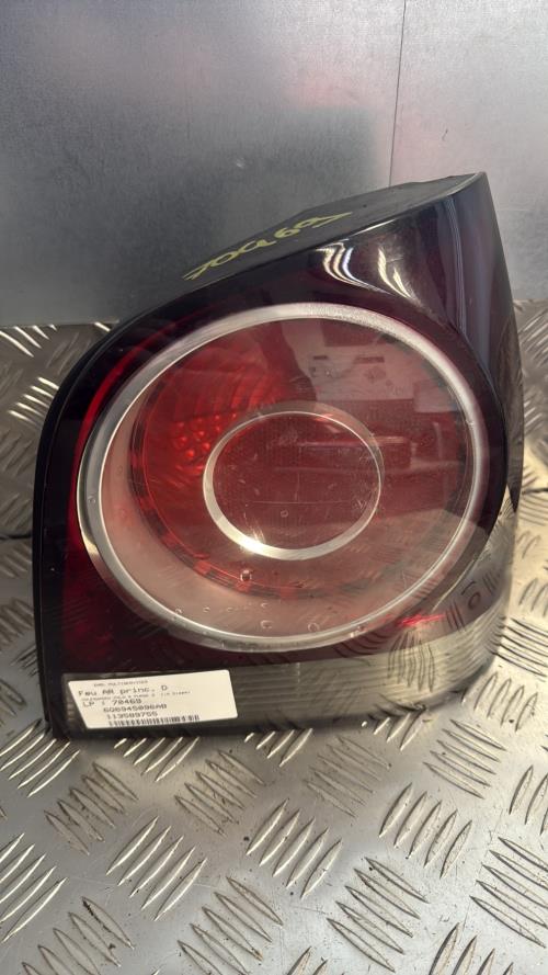 Feu arriere principal droit (feux) VOLKSWAGEN POLO 4 PHASE 2 Diesel - Image 1