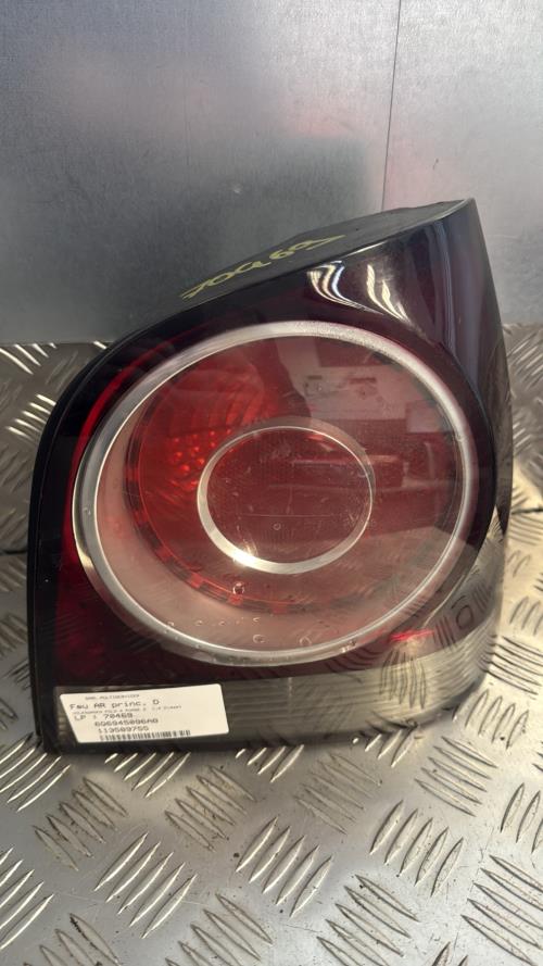 Feu arriere principal droit (feux) VOLKSWAGEN POLO 4 PHASE 2 Diesel - Image 4