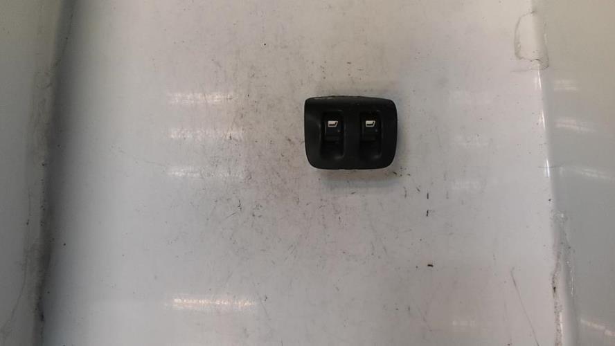 Interrupteur de leve vitre avant gauche PEUGEOT 206 PHASE 1 Diesel - Image 1