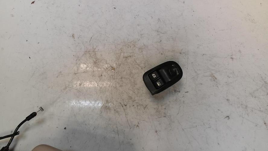 Interrupteur de leve vitre avant gauche PEUGEOT 206 PHASE 1 Diesel - Image 3