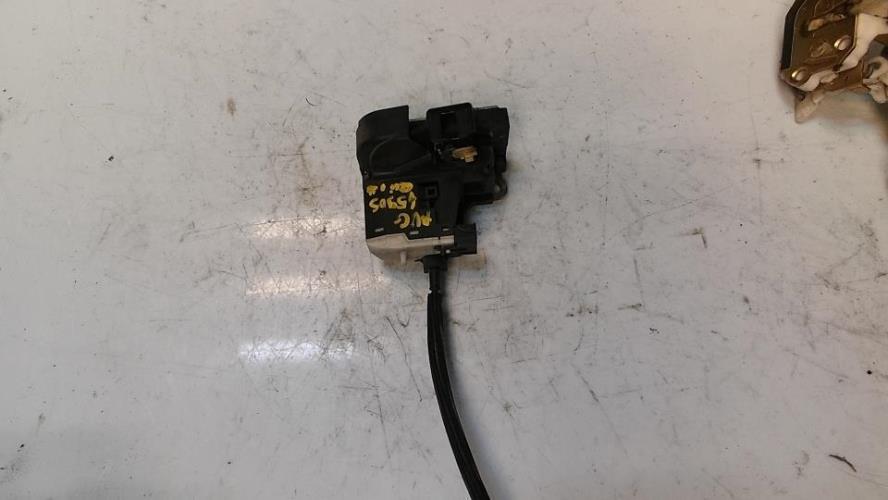 Serrure avant gauche RENAULT CLIO 2 CAMPUS PHASE 1 Diesel - Image 2