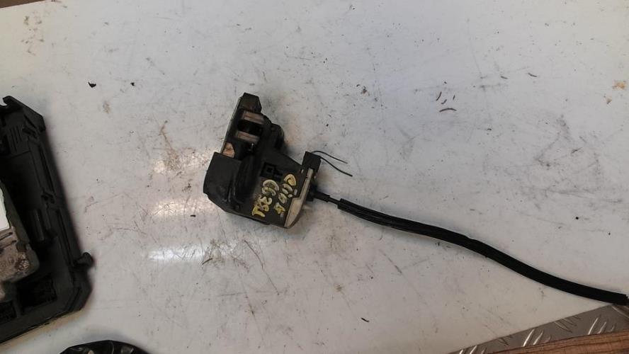 Serrure avant gauche RENAULT CLIO 2 PHASE 2 Essence - Image 2