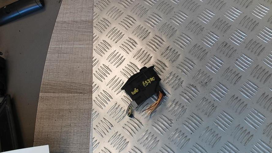 Interrupteur de leve vitre avant gauche PEUGEOT 206 PHASE 2 Essence - Image 2