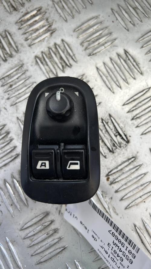 Interrupteur de leve vitre avant gauche PEUGEOT 206 PHASE 1 Diesel - Image 1
