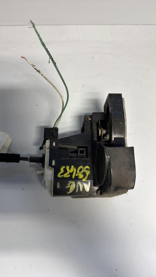 Serrure avant gauche RENAULT CLIO 2 CAMPUS PHASE 1 Diesel - Image 1