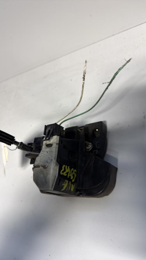 Serrure avant gauche RENAULT CLIO 2 CAMPUS PHASE 1 Diesel - Image 2