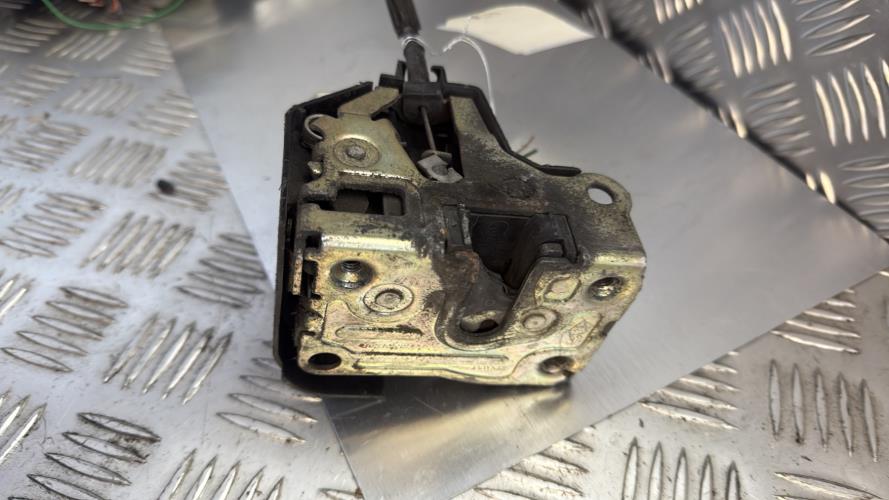 Serrure avant droit RENAULT CLIO 2 PHASE 2 Essence - Image 1