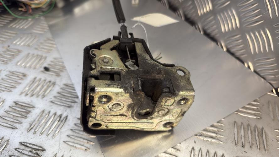 Serrure avant droit RENAULT CLIO 2 PHASE 2 Essence - Image 2