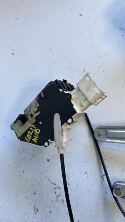 Serrure avant droit CITROEN C4 1 PHASE 1 Diesel - Image 2