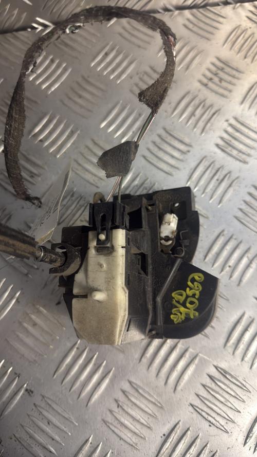 Serrure avant droit RENAULT CLIO 2 PHASE 2 Diesel - Image 3