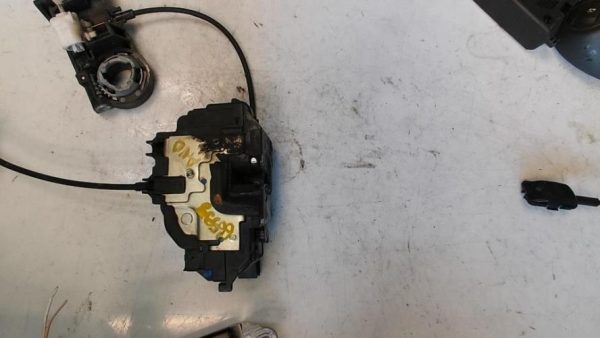 Serrure avant droit RENAULT CLIO 3 PHASE 1 BREAK Diesel - Image 2