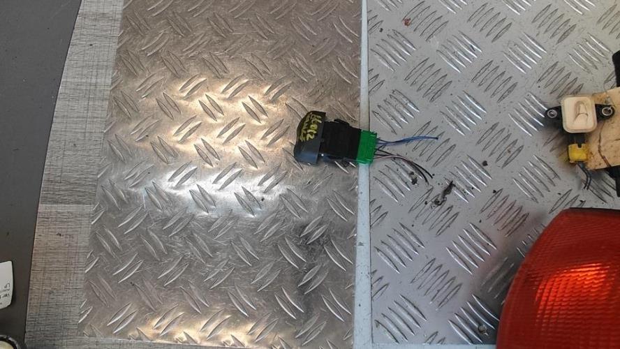 Commande de fermeture centralisee RENAULT SCENIC 1 PHASE 2 Essence - Image 2