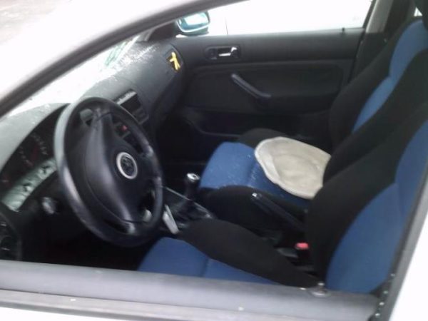 Actionneur verrou trappe d'essence VOLKSWAGEN GOLF 4 Essence - Image 6
