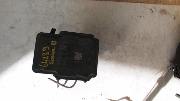 Bloc ABS (freins anti-blocage) RENAULT SCENIC 2 PHASE 2 Diesel - Image 2