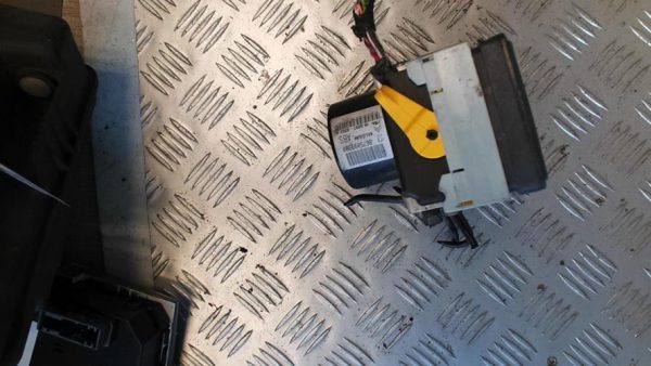 Bloc ABS (freins anti-blocage) CITROEN C3 2 PHASE 1 Essence - Image 1