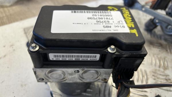Bloc ABS (freins anti-blocage) RENAULT MEGANE 2 PHASE 1 Essence - Image 1