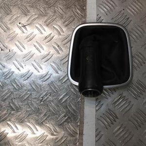 Pommeau de vitesses VOLKSWAGEN POLO 5 PHASE 1 Diesel - Image 1