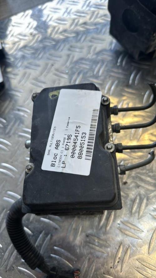 Bloc ABS (freins anti-blocage) CITROEN C1 1 PHASE 1 Essence - Image 3