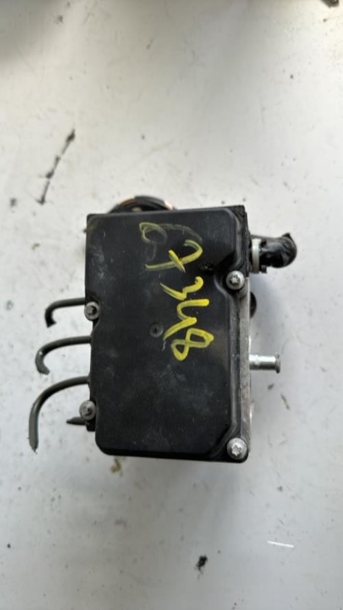 Bloc ABS (freins anti-blocage) CITROEN C1 1 PHASE 2 Essence - Image 3