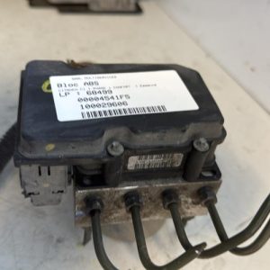 Bloc ABS (freins anti-blocage) CITROEN C1 1 PHASE 1 Essence - Image 1