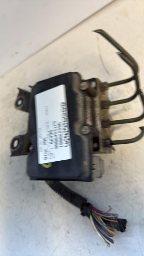 Bloc ABS (freins anti-blocage) CITROEN C1 1 PHASE 1 Essence - Image 2