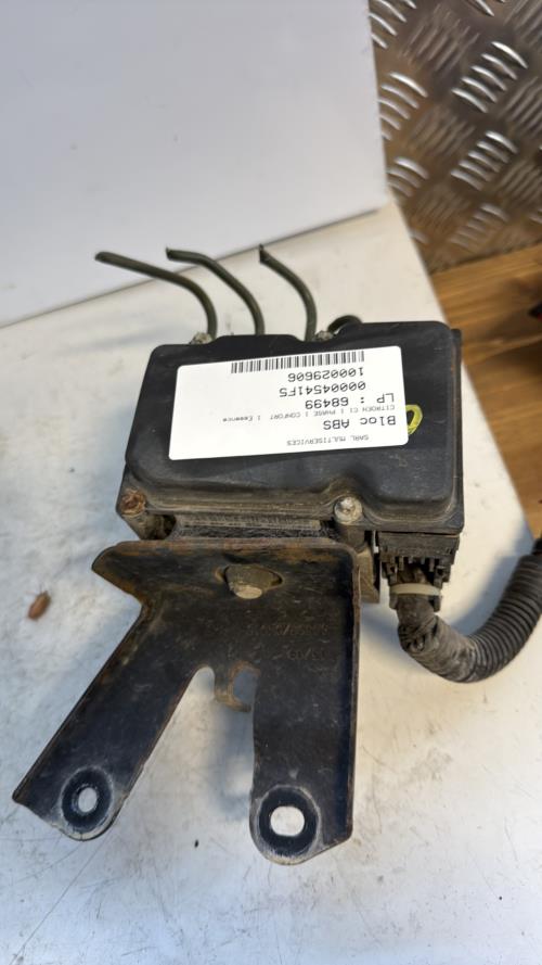 Bloc ABS (freins anti-blocage) CITROEN C1 1 PHASE 1 Essence - Image 3
