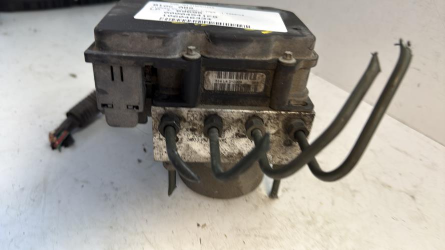 Bloc ABS (freins anti-blocage) CITROEN C1 1 PHASE 1 Essence - Image 3