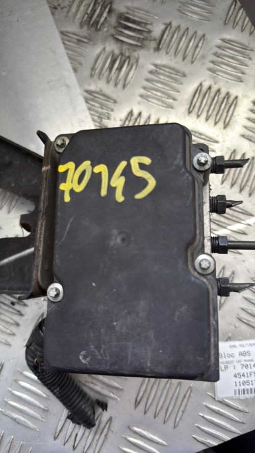 Bloc ABS (freins anti-blocage) PEUGEOT 107 PHASE 2 Essence - Image 2