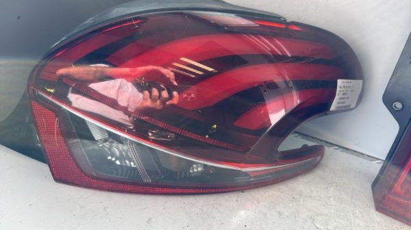 Feu arriere principal droit (feux) PEUGEOT 208 1 PHASE 2 Diesel - Image 3
