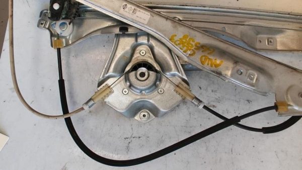Leve vitre electrique avant droit RENAULT CLIO 3 PHASE 1 BREAK Diesel - Image 3
