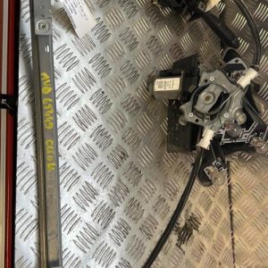 Leve vitre electrique avant droit RENAULT CLIO 2 PHASE 1 Diesel - Image 1