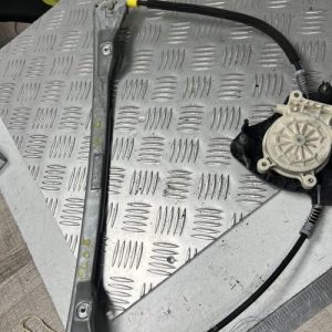 Leve vitre electrique avant droit RENAULT CLIO 2 PHASE 2 - Image 1